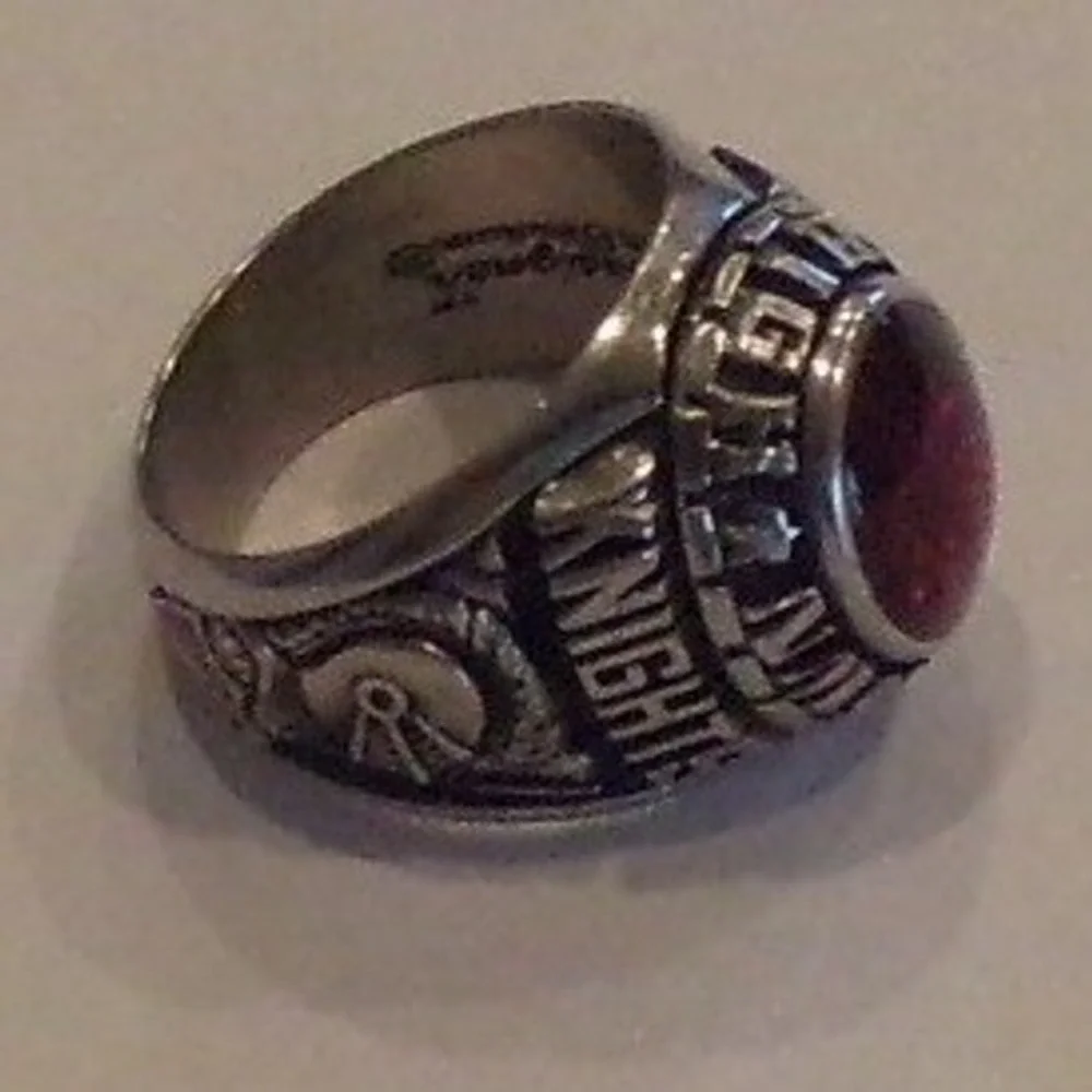 Vintage Woodlawn High School Class Ring Mens Silver bold Red Stone 1979 Knights